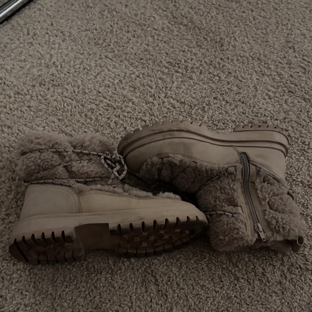 Zara Taupe Fur-Lined Winter Boots